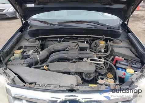 2013 Subaru Forester 2.5X Touring z USA, uszkodzony, nr VIN JF2SHAGC9DH437463